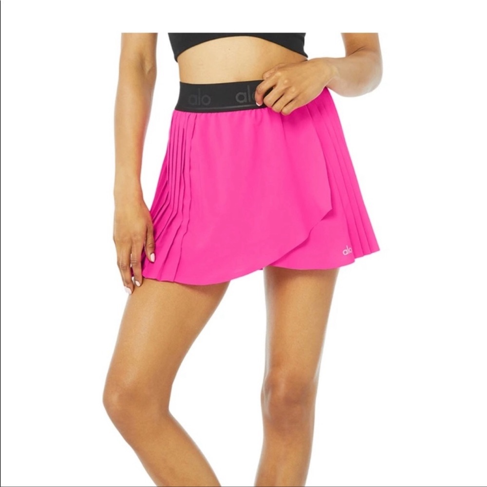 Alo yoga hot pink tennis skirt size xs